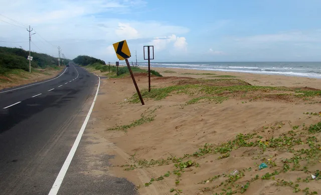 କୋଷ୍ଟାଲ୍‌ ହାଇୱେକୁ ନେଇ ପୁଣି ଦ୍ୱନ୍ଦ୍ୱ, ଉପକୂଳ ଠାରୁ ୨୦ କିମି ଦୂରରେ କାହିଁକି?