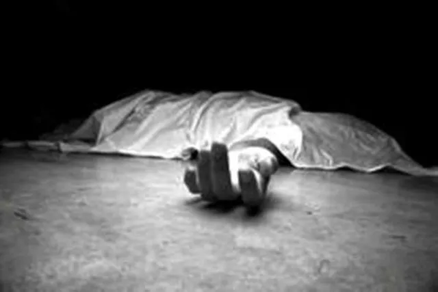 ଭଦ୍ରକରେ ଦୁଇଟି ଅପମୃତ୍ୟୁ : ପୋଖରୀରୁ ମହିଳାଙ୍କ ମୃତଦେହ ଉଦ୍ଧାର, ସେଲୁନରୁ ଠାବ ହେଲା ଝୁଲନ୍ତା ଶବ