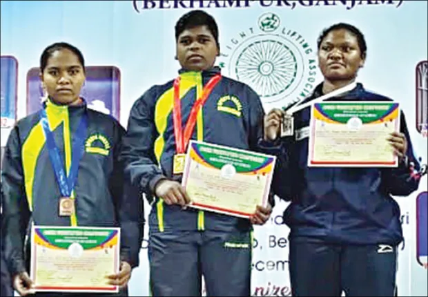 ରାଜ୍ୟ ଭାରୋତ୍ତୋଳନ: ପଦକ ବାଣ୍ଟିନେଲେ ଗଂଜାମ, ଖୋର୍ଦ୍ଧା ଖେଳାଳି