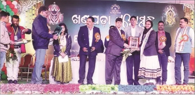 ଖଣ୍ଡପଡ଼ା ମହୋତ୍ସବ ଉଦ୍‌ଯାପିତ : ‘କଳାକାର ପାଇଁ ସୁଯୋଗ ସୃଷ୍ଟି କରେ ମହୋତ୍ସବ’