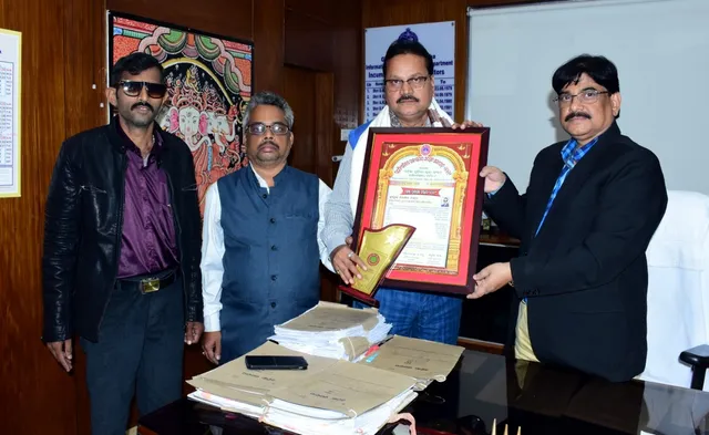 ନିରଂଜନ ସେଠୀଙ୍କୁ ଶ୍ରେଷ୍ଠ ପ୍ରଶାସକ ସମ୍ମାନ