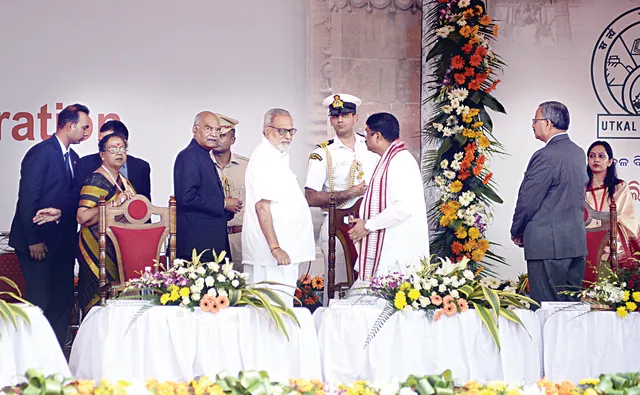 ଉତ୍କଳ ବିଶ୍ୱବିଦ୍ୟାଳୟରେ ୪୦ ମିନିଟ୍‌ ପୂର୍ବରୁ ପହଞ୍ଚିଲେ ରାଷ୍ଟ୍ରପତି