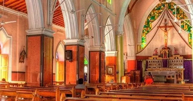 ସୃଷ୍ଟି କଲେ ଉଦାହରଣ: ଚର୍ଚ୍ଚର ମରାମତି ପାଇଁ ୫ ଲକ୍ଷ ଟଙ୍କା ଦାନ କଲେ ହିନ୍ଦୁ ଯୁବକ