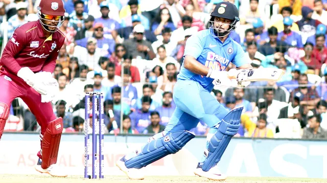 ପ୍ରଥମ ଦିନିକିଆରେ ଭାରତକୁ ୮ ଓ୍ଵିକେଟରେ ହରାଇଲା ୱେଷ୍ଟଇଣ୍ଡିଜ, ହୋପ୍‌-ହେଟ୍‌ମେର ଦେଲେ ବିଜୟ