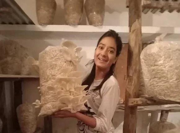 ରୋଜଗାର ପାଇଁ ବାହାର ରାଜ୍ୟକୁ ପଳାଉଥିବା ଯୁବକଙ୍କୁ ଚାକିରି ଦେଉଛନ୍ତି ଏହି ଯୁବତୀ