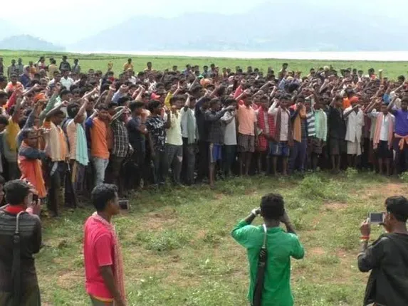 ବିଚ୍ଛିନ୍ନାଞ୍ଚଳରେ ବିରାଟ ପ୍ରଜାମେଳି, ଆନ୍ଧ୍ରରେ ମିଶିବାକୁ ଖୋଲା ଚେତାବନୀ