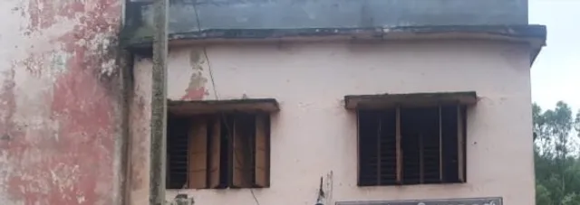 ଆଶ୍ରମ ସ୍କୁଲର ଦଶମ ଶ୍ରେଣୀ ଛାତ୍ରୀ ଗର୍ଭବତୀ, ଥାନାର ଦ୍ଵାରସ୍ଥ ହେଲେ ଜିଲ୍ଲା ମଙ୍ଗଳ ଅଧିକାରୀ