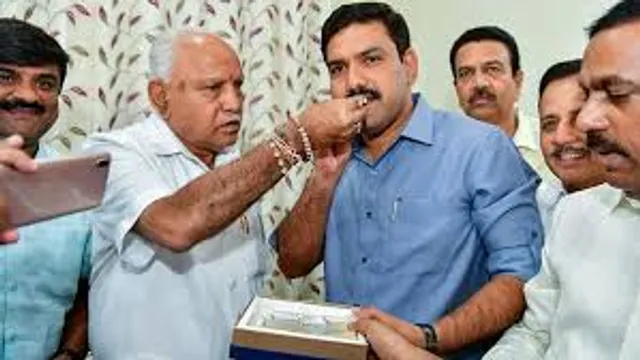 କର୍ଣ୍ଣାଟକ ଉପନିର୍ବାଚନରେ ବିଜେପିର ବାଜିମାତ୍‌, ୧୫ରୁ ୧୨ ଆସନରେ ବିଜୟୀ