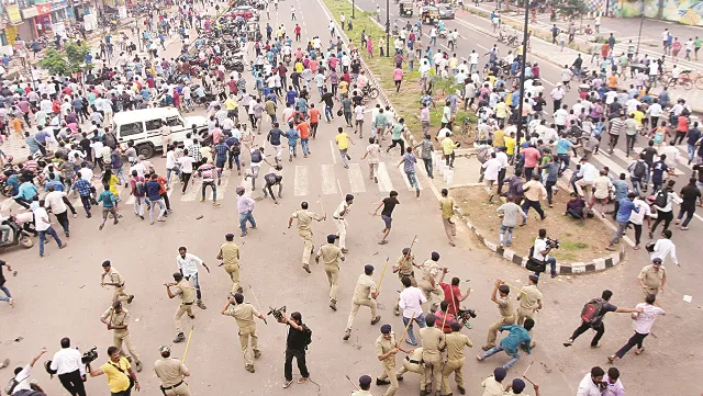 ଇତି ଊଣେଇଶ : ନୂଆ ମୋଟରଯାନ ଆଇନକୁ ନେଇ ତମ୍ବିତୋଫାନ