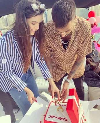 ସର୍ବିଆ ଅଭିନେତ୍ରୀଙ୍କ ସହ ହାର୍ଦିକ ପାଣ୍ଡ୍ୟାଙ୍କ ନିର୍ବନ୍ଧ