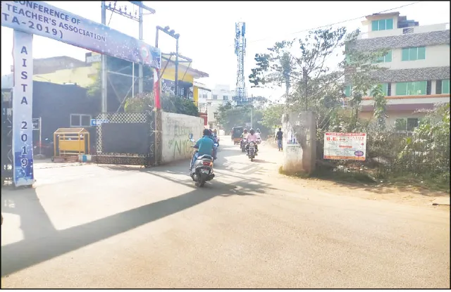 କେମିତି ସୁଧୁରିବ ଡୁମୁଡୁମା-ପଞ୍ଚସଖାନଗର ରାସ୍ତା ସମସ୍ୟା? ମୁଖଶାଳାରେ ବନ୍ଦୀ ନଗରବାସୀ