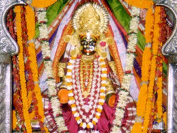 ସରକାରଙ୍କ ଦୃଷ୍ଟି ଆଢ଼ୁଆଳରେ ମା’ କଟକ ଚଣ୍ତୀ : ସୌନ୍ଦର୍ଯ୍ୟ ପାଇଁ ସହାୟତା ନାହିଁ, ଭକ୍ତଙ୍କ ଦାନ ଦକ୍ଷିଣାରେ ଭରସା