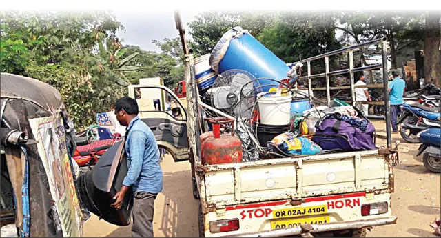 ଫାର୍ମଗେଟ୍‌ ବସ୍ତିର ନୂଆ ଠିକଣା ପଣ୍ଡାକୁଦିଆ, ପ୍ରଶାସନ କଥା ମାନି ଛାଡ଼ିଦେଲେ