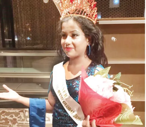 କୁନି ଝିଅ ସ୍ନେହାଶ୍ରୀଙ୍କୁ ମିସ୍‌ ଲିଟିଲ୍‌ କୁଇନ୍‌ ମୁକୁଟ