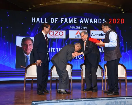 ରତନ ଟାଟାଙ୍କ ପାଦ ଛୁଇଁ ଆଶୀର୍ବାଦ ନେଲେ ଇନଫୋସିସ୍ ସହ-ସଂସ୍ଥାପକ ନାରାୟଣ ମୂର୍ତ୍ତି