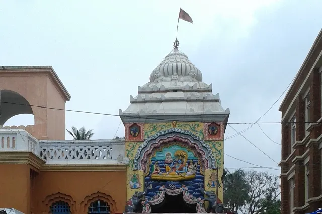 ଶ୍ରୀଜଗନ୍ନାଥ ବଲ୍ଲଭ ମଠ ଜମି ହଡ଼ପ : ସାବକରେ ୮ ହଜାର ଏକର, ହାଲ୍‌ରେ ୫୬୫