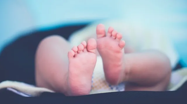 କଟକରେ ୫୦ ହଜାରରେ ଶିଶୁ ବିକ୍ରି ! କାର୍‌କୁ ପିଛା କରି ୪ ଜଣଙ୍କୁ ଧରିଲା ଚାଇଲ୍‌ଡ ଲାଇନ୍‌