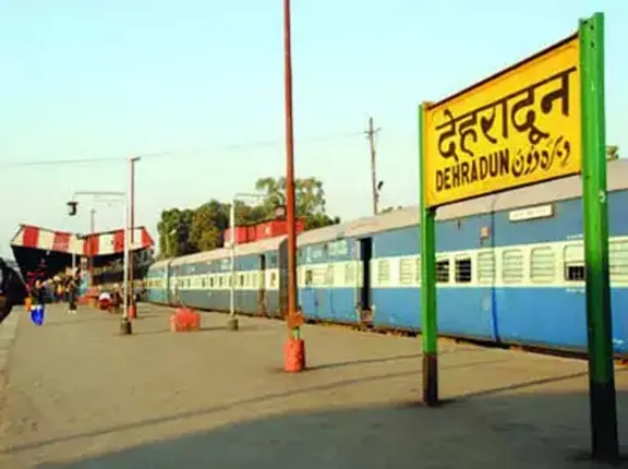 ଉତ୍ତରାଖଣ୍ଡ ରେଳ ଷ୍ଟେସନ୍‌ ସାଇନ୍‌ବୋର୍ଡରେ ଉର୍ଦ୍ଦୁ ପରିବର୍ତ୍ତେ ସଂସ୍କୃତରେ ଲେଖାଯିବ ଷ୍ଟେସନ୍‌ର ନାଁ