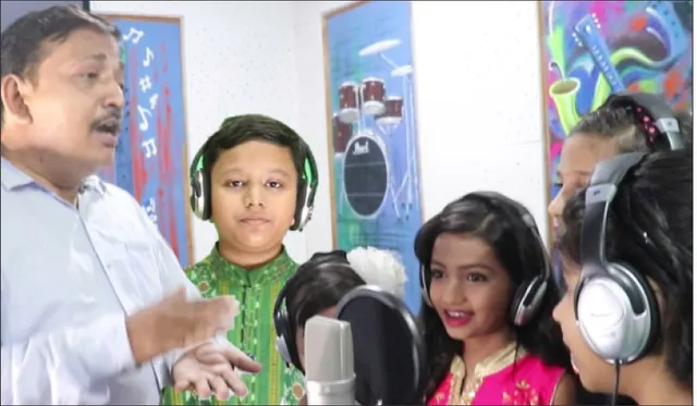 ଓଡ଼ିଆ ଭାଷାର ପ୍ରଚାର ପାଇଁ ଡାକ୍ତରଙ୍କ ଅଭିନବ ପ୍ରୟାସ : ଗୀତ ଲେଖି ରେକର୍ଡିଂ କରି ୟୁ-ଟ୍ୟୁବ୍‌ରେ ଛାଡ଼ିଲେ