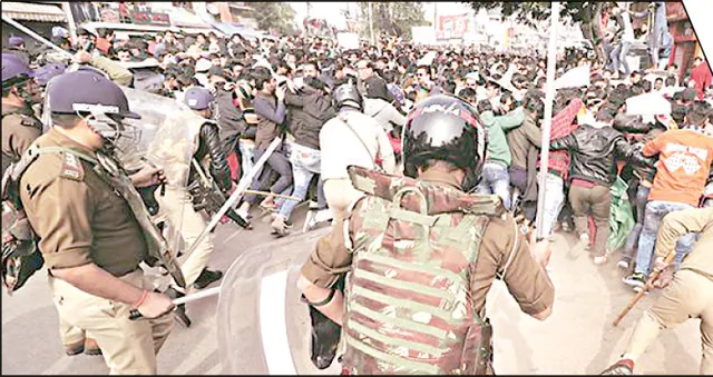 ଭାରତରେ ଦୁର୍ବଳ ହେଉଛି ଗଣତନ୍ତ୍ର! ସୂଚକାଙ୍କରେ ୧୦ ସ୍ଥାନ ତଳକୁ ଖସିଲା