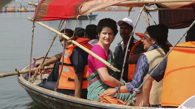 ଡଙ୍ଗା ପାରି ବେଳେ ଝିଅ ବିହାଘରକୁ ନିମନ୍ତ୍ରଣ ଦେଇଥିବା ନାଉରିଆ ଘରକୁ ଶାଢ଼ି ସହ ଶୁଭେଚ୍ଛା ପତ୍ର ପଠାଇଲେ ପ୍ରିୟଙ୍କା ଗାନ୍ଧୀ