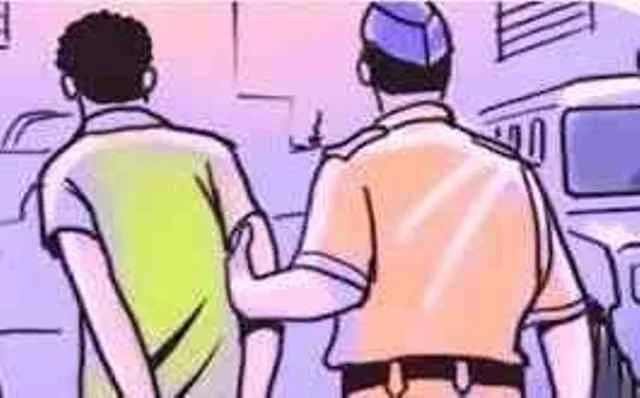 ଅଭିଯୁକ୍ତଙ୍କୁ ଛଡ଼ାଇ ନେଲେ ଗାଁ ଲୋକେ, ପୁଲିସ ଭକୁଆ