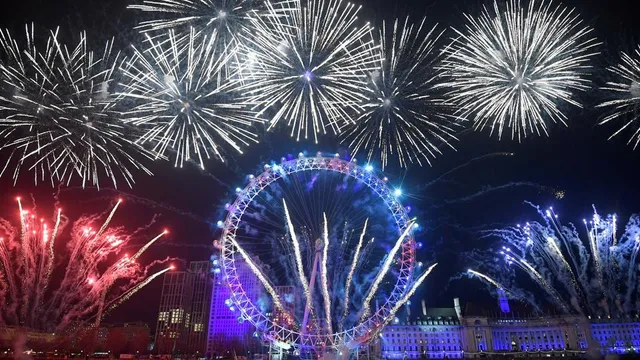 ଅଷ୍ଟ୍ରେଲିଆରେ ବନାଗ୍ନି, ହଙ୍ଗ୍‌ କଙ୍ଗ୍‌ ଓ ଭାରତରେ ପ୍ରତିବାଦ ଏବଂ କୋରିଆରେ ଉତ୍ତେଜନା ମଧ୍ୟରେ ୨୦୨୦କୁ ସ୍ୱାଗତ କଲା ବିଶ୍ୱ