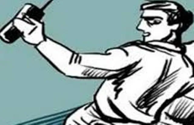 ଗାଡ଼ିରେ ବସାଇ ଲୁଟିଲେ