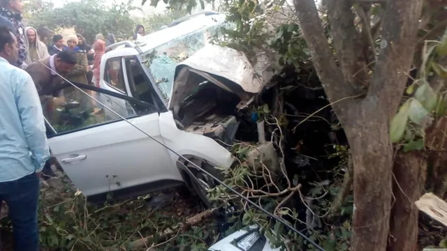 ନୟାଗଡ଼ରେ ସଡ଼କ ଦୁର୍ଘଟଣା : ଗୋଟିଏ ପରିବାରର ୩ ସଦସ୍ୟଙ୍କ ସମେତ ୪ ମୃତ