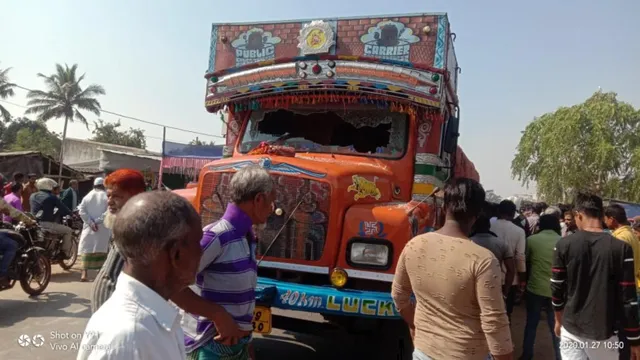 କଟକ –ଚାନ୍ଦବାଲି ରାସ୍ତାରେ ମର୍ମନ୍ତୁଦ ଦୁର୍ଘଟଣା, ପୀର ବଜାର ନିକଟରେ ଦୁଇ ବାଇକ୍ ଅରୋହୀଙ୍କର ମୃତ୍ୟୁ