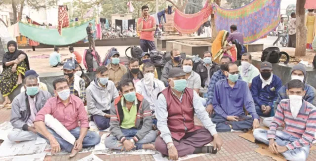 ଏସ୍‌ସିବି ନେଫ୍ରୋଲୋଜି ବିଭାଗରେ ରୋଗୀ ସମ୍ପର୍କୀୟଙ୍କ ଧାରଣା : କିଡ୍‌ନି ପ୍ରତିରୋପଣ ରୋଗୀଙ୍କୁ ମିଳୁନି ଆବଶ୍ୟକ ସୁବିଧା! ଗୋଟିଏ ପାଇଖାନାକୁ ୨ଶହ ରୋଗୀ, ସଂକ୍ରମଣ ଆଶଙ୍କା