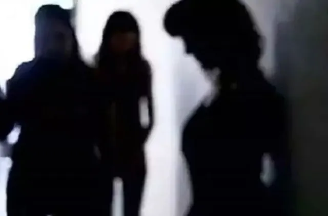 ଲକ୍ଷ୍ମୀସାଗର ଅଞ୍ଚଳରୁ ସେକ୍ସ ରୢାକେଟ୍ ଠାବ: ୨ ଦେହଜୀବୀ ଉଦ୍ଧାର, ୩ ଅଟକ