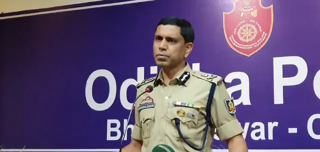 କଟକ ଦୁର୍ଗା ପୂଜା ପ୍ରସଙ୍ଗରେ ପୁଲିସ କମିସନର କହିଲେ- ହାଇକୋର୍ଟଙ୍କ ନିଷ୍ପତ୍ତିକୁ ଅପେକ୍ଷା କରିବାକୁ ହେବ