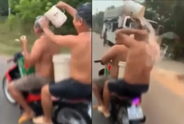 ରାସ୍ତାରେ ବାଇକ୍ ଚଳାଇ ଚଳାଇ ଗ‌ାଧୋଉଥିଲେ ଦୁଇ ଯୁବକ, ଭିଡିଓ ଭାଇରାଲ ପରେ ଜରିମାନା ଲଗାଇଲା ପୁଲିସ