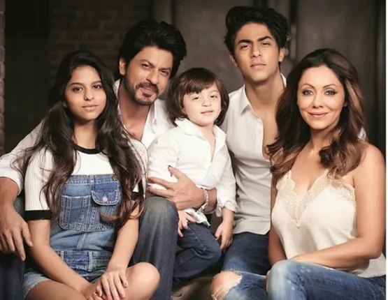 ମୁଁ ମୁସଲିମ୍, ମୋ ପତ୍ନୀ ହିନ୍ଦୁ ଏବଂ ମୋ ପିଲାମାନେ ଭାରତୀୟ; ଏଭଳି କହି ପ୍ରଶଂସକଙ୍କ ହୃଦୟ ଜିିତିଲେ ଶାହାରୁଖ୍ ଖାନ୍