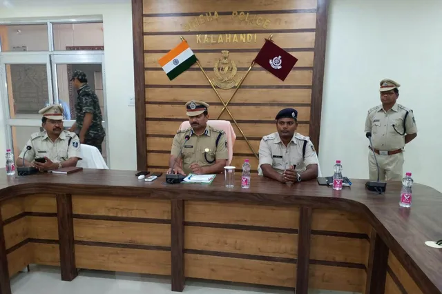 ଭବାନୀପାଟଣାରେ ଡିଜପି ଅଭୟଙ୍କ ମାଓ ସମୀକ୍ଷା ବୈଠକ