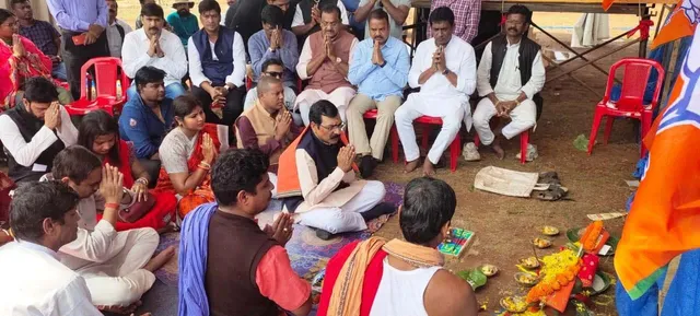 ଆସୁଛନ୍ତି ଅମିତ ଶାହ : ବିଜେପି କଲା ଭୂମି ପୂଜା, ବୁଲିଲା ପ୍ରଚାର ଗାଡ଼ି