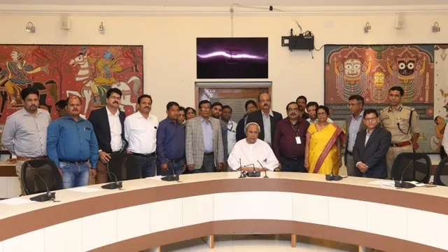 ରାଜ୍ୟରେ ପ୍ରଥମ କାଡାଭାରିକ କିଡନୀ ପ୍ରତିରୋପଣ କରି ସଫଳ ହୋଇଥିବା ଡାକ୍ତରୀଦଳଙ୍କୁ ଧନ୍ୟବାଦ ଜଣାଇଲେ ମୁଖ୍ୟମନ୍ତ୍ରୀ