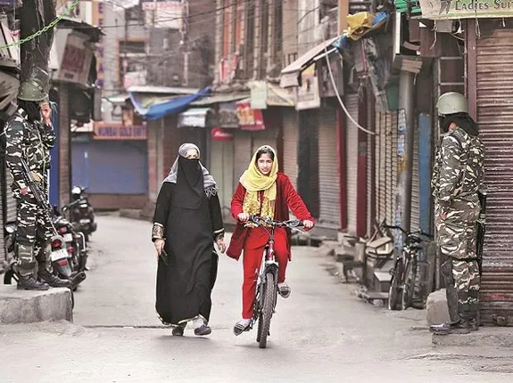 ‘ଜମ୍ମୁ- କଶ୍ମୀର ଭାରତର ଅବିଚ୍ଛେଦ୍ୟ ଅଙ୍ଗ ଥିଲା, ରହିଛି ଏବଂ ଭବିଷ୍ୟତରେ ମଧ୍ୟ କାଳ କାଳ ପାଇଁ ରହିବ’: ମିଳିତ ଜାତିସଂଘରେ ସ୍ପଷ୍ଟ କଲା ଭାରତ