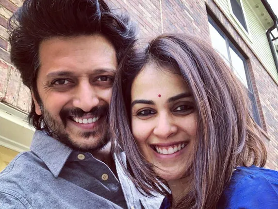 ଇନ୍‌ଷ୍ଟାରେ ଭାଇରାଲ୍‌ ହେଲା ରିତେଶ-ଜେନେଲିଆଙ୍କ କୌତୂକିଆ ଭିଡିଓ, ହସି ହସି ବେଦମ୍‌ ହେଲେ ପ୍ରଶଂସକ