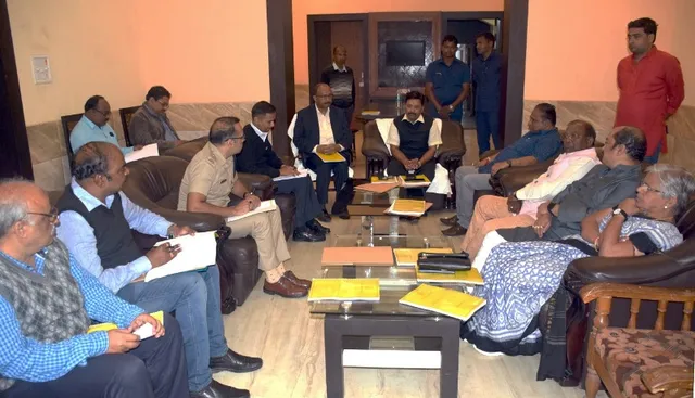 ସମ୍ବଲପୁରରେ ବିଧାନସଭା ଷ୍ଟାଣ୍ଡିଂ କମିଟିର ସମୀକ୍ଷା: ଶତ ପ୍ରତିଶତ ଘରକୁ ବିଦ୍ୟୁତ୍‌ ଯୋଗାଣ ହେବ