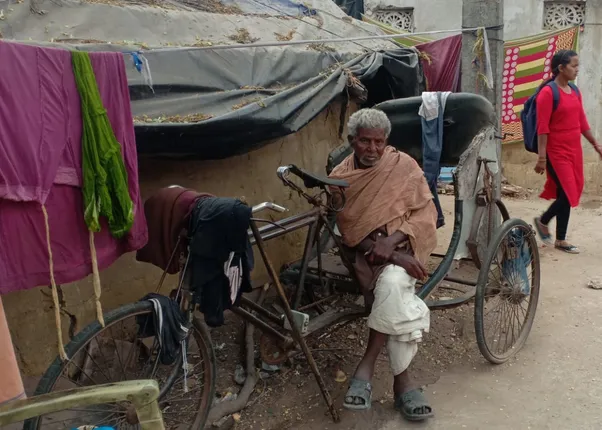 ଦୁଃଖ ଓ ସୁଖରେ ବି ମୋ ସାଥିରେ। (ଫଟୋ: ମନୋଜ, ବାଲେଶ୍ୱର)