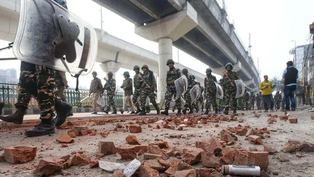 ଦିଲ୍ଲୀ ହିଂସା ନିୟନ୍ତ୍ରଣ କରିବାରେ ଅପାରଗପଣିଆ ପାଇଁ ପୁଲିସକୁ ଭର୍ତ୍ସନା କଲେ ସୁପ୍ରିମ୍‌ କୋର୍ଟ