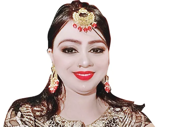 ଜଲିଉଡ କୁଇନ୍‌ ଜୁଲି ପଣ୍ଡାଙ୍କୁ ସଂଯୋଗବଶତଃ ମିଳିଥିଲା ନାୟିକାର ଭୂମିକା; ଖଳନାୟିକାରୁ ବନିଲେ ସଫଳ ନାୟିକା