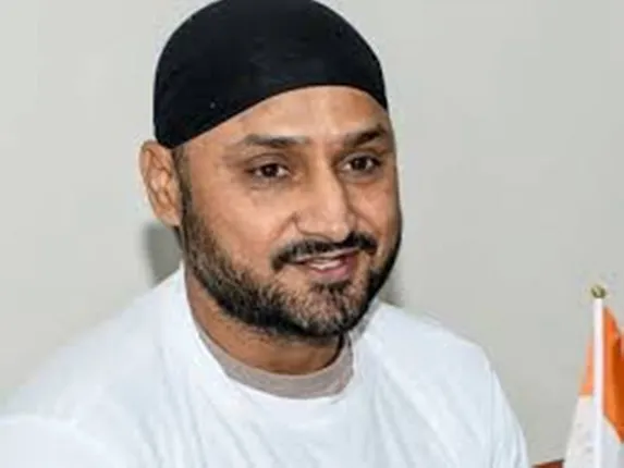 ଦିଲ୍ଲୀ ହିଂସାକୁ ନେଇ କ୍ରିକେଟରଙ୍କ ଟୁଇଟ, ଶାନ୍ତି ରଖିବାକୁ ଦିଲ୍ଲୀବାସୀଙ୍କୁ କଲେ ଅନୁରୋଧ