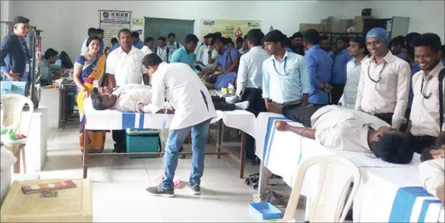 ଆମ ଓଡ଼ିଶା ରକ୍ତଦାନ ଶିବିର, କେଏମ୍‌ବିବି କଲେଜ୍‌ରୁ ୧୨୫ ୟୁନିଟ୍ ସଂଗ୍ରହ