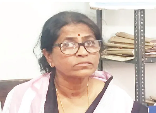 ଲାଞ୍ଚ ନେଇ ଧରାପଡ଼ିଲେ ପ୍ରଧାନ ଶିକ୍ଷୟିତ୍ରୀ, ଦୁଇ ଦିନ ପରେ ଅବସର ନେଇଥା‌’ନ୍ତେ