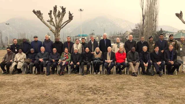 ଆଜି ବିଦେଶୀ ରାଷ୍ଟ୍ରଦୂତମାନଙ୍କୁ ଜମ୍ମୁ ଓ କଶ୍ମୀରର ନିରାପତ୍ତା ପରିସ୍ଥିତି ବିଷୟରେ ଅବଗତ କରାଇବ ସେନାବାହିନୀ