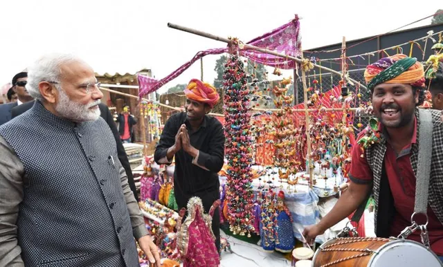 ହୁନର୍‌ ହାଟ ମେଳା ପରିଦର୍ଶନ ଦ୍ୱାରା ଭାରତ ସମ୍ବନ୍ଧରେ ଧାରଣା ବ୍ୟାପକ ହୁଏ: ପ୍ରଧାନମନ୍ତ୍ରୀ ମୋଦୀ