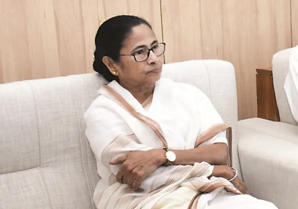 ଦିଦିଙ୍କୁ ଶୁଭେଚ୍ଛାର ସୁଅ; ‘ବଙ୍ଗ ବାଘୁଣୀ’ ଆଖ୍ୟା ଦେଲେ ପ୍ରଶଂସକ